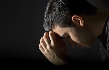 140402pcog-praying-man_B-C-Designs-Thinkstock 2