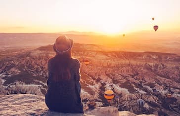 Woman-Cappadocia-Franz12-Shutterstock 2